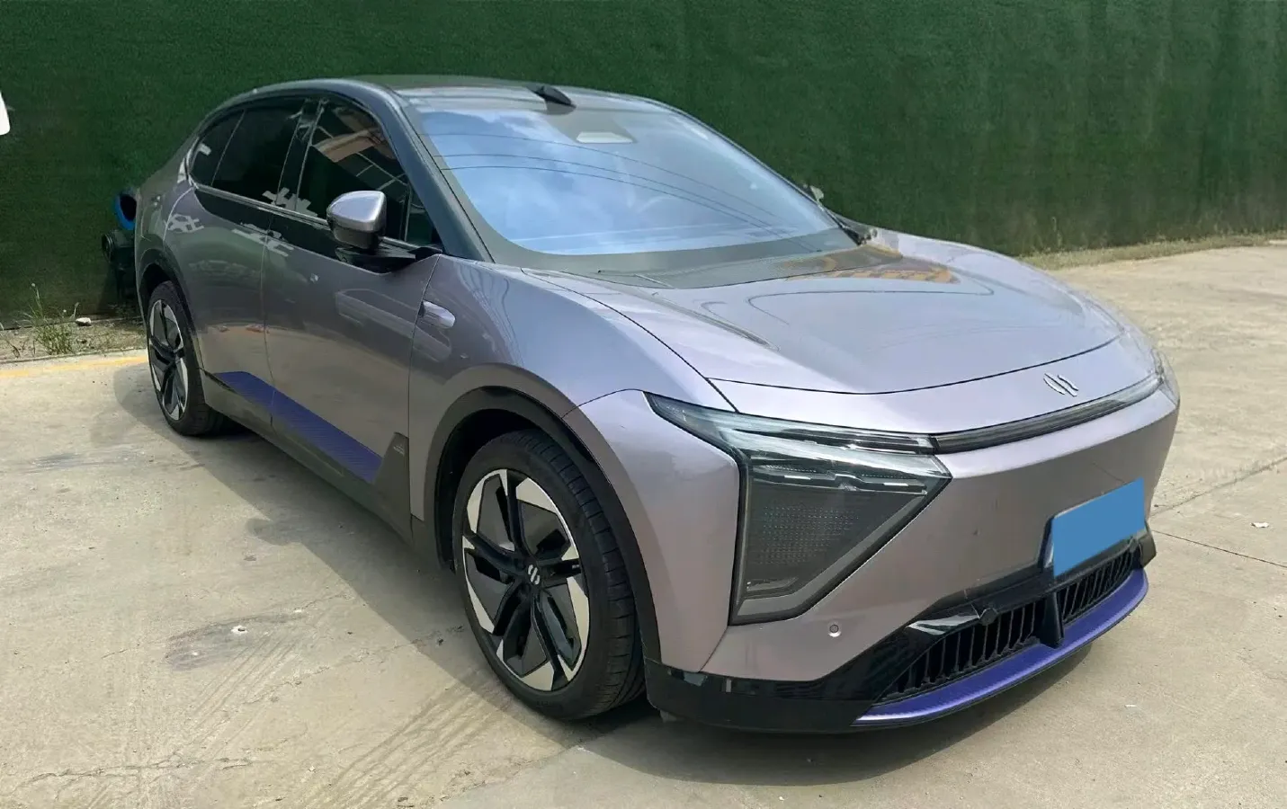 2023 HiPhi Y BEV 76.6KWH,autocango,china used car exporter,china ev exporter,chinese used car exporter,chinese used ev exporter