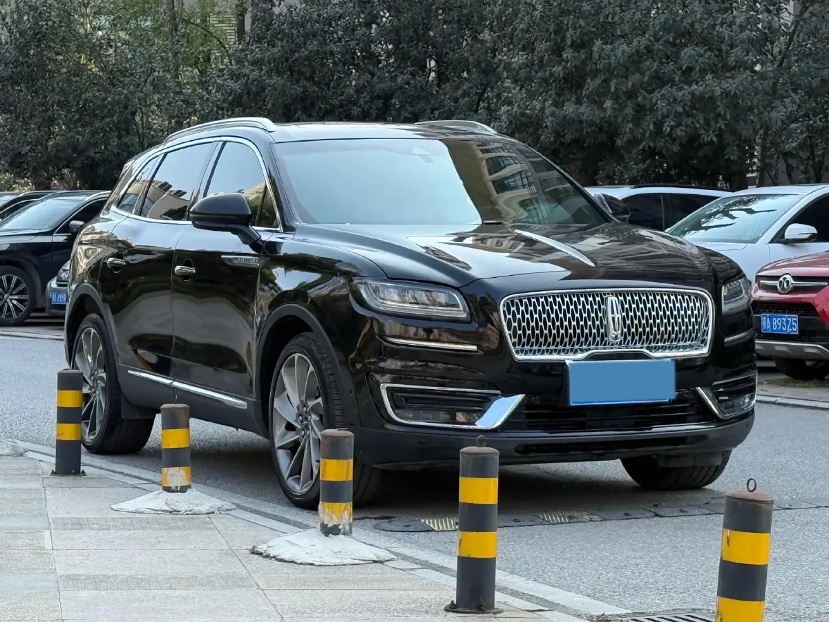 2019 Lincoln Nautilus 2.7T 329HP V6 8AT,autocango,china used car exporter,china ev exporter,chinese used car exporter,chinese used ev exporter