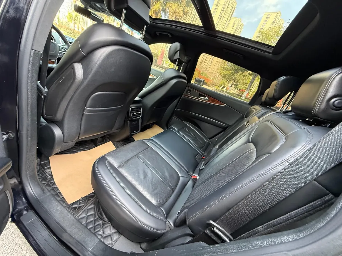 2019 Lincoln Nautilus 2.7T 329HP V6 8AT,autocango,china used car exporter,china ev exporter,chinese used car exporter,chinese used ev exporter