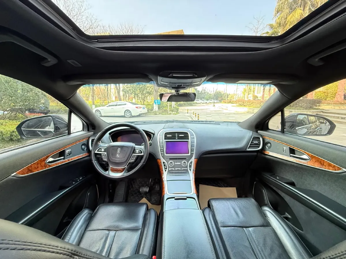 2019 Lincoln Nautilus 2.7T 329HP V6 8AT,autocango,china used car exporter,china ev exporter,chinese used car exporter,chinese used ev exporter