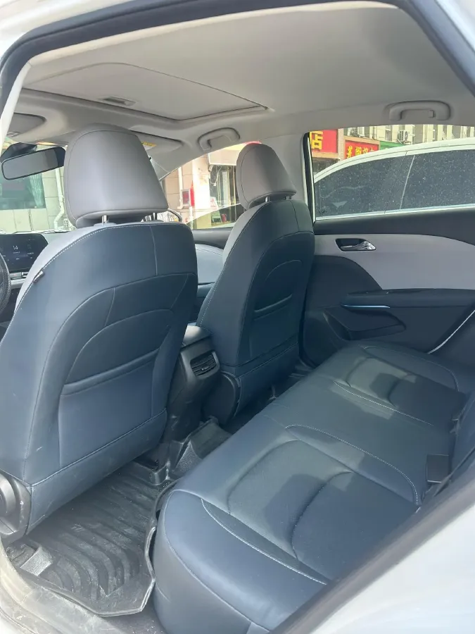 2024 Chevrolet Monza 1.5L 113HP L4 6DCT,autocango,china used car exporter,china ev exporter,chinese used car exporter,chinese used ev exporter