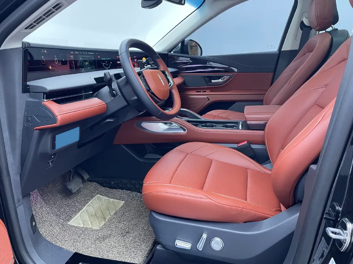 2023 Lincoln Nautilus 2.0T 261HP L4 8AT,autocango,china used car exporter,china ev exporter,chinese used car exporter,chinese used ev exporter