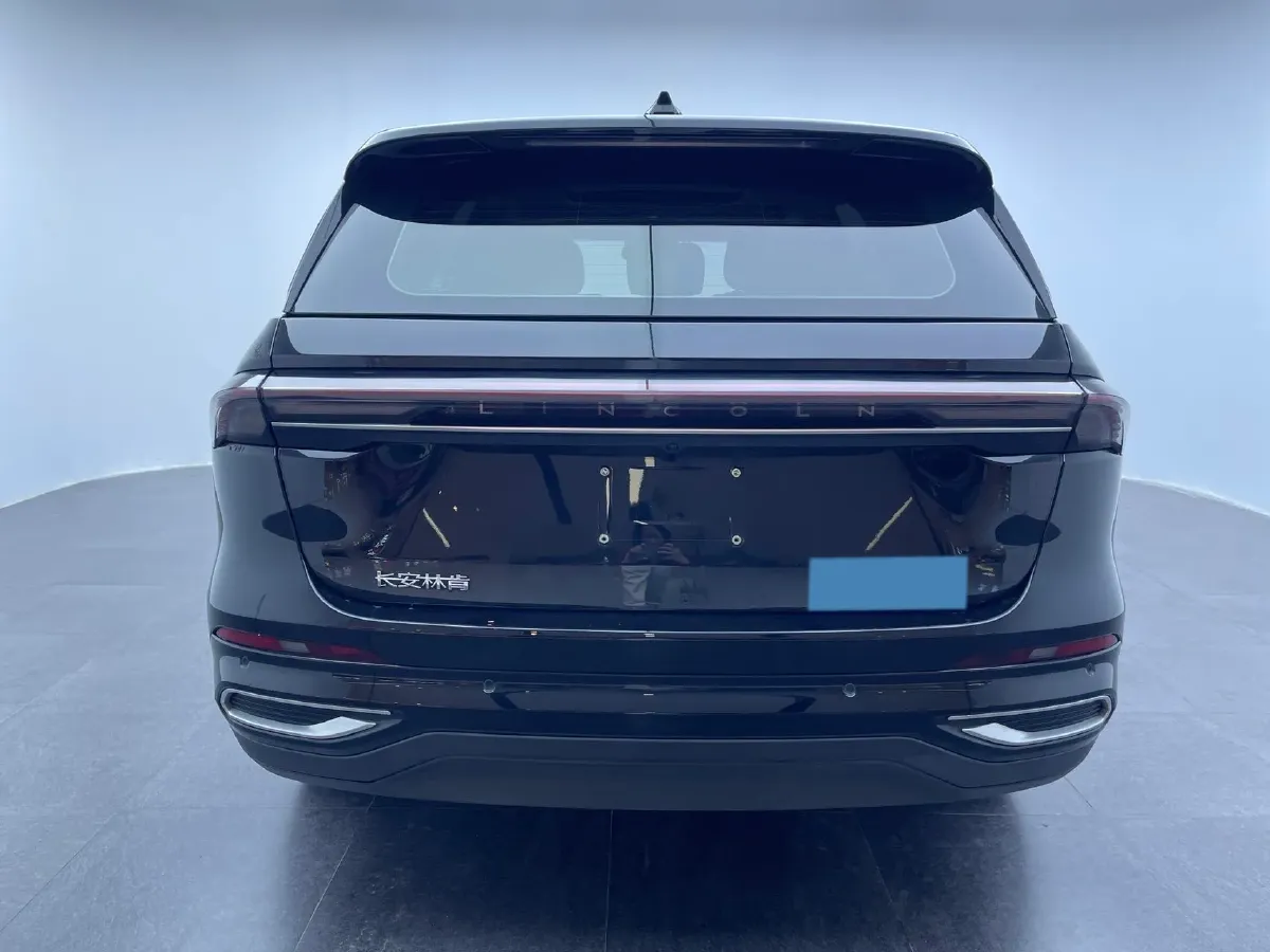 2023 Lincoln Nautilus 2.0T 261HP L4 8AT,autocango,china used car exporter,china ev exporter,chinese used car exporter,chinese used ev exporter