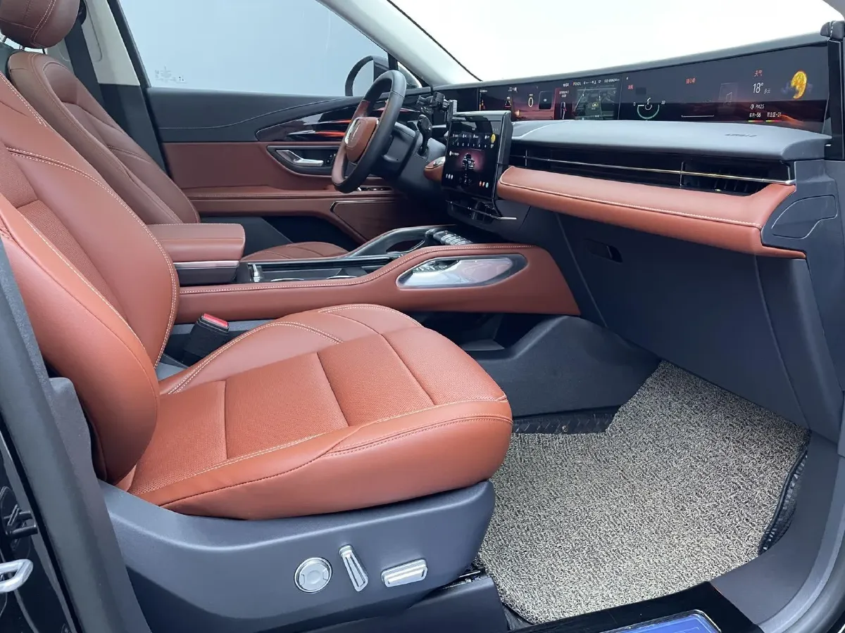 2023 Lincoln Nautilus 2.0T 261HP L4 8AT,autocango,china used car exporter,china ev exporter,chinese used car exporter,chinese used ev exporter