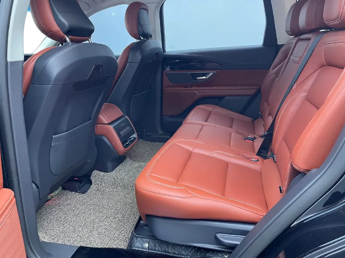 2023 Lincoln Nautilus 2.0T 261HP L4 8AT,autocango,china used car exporter,china ev exporter,chinese used car exporter,chinese used ev exporter