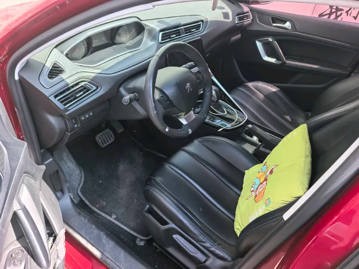 2018 Peugeot 308 1.6L 117HP L4 6AT,autocango,china used car exporter,china ev exporter,chinese used car exporter,chinese used ev exporter