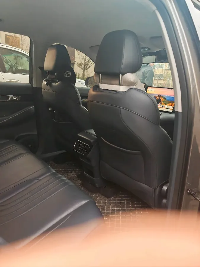 2024 LanDian E5 1.5L 110HP L4 E-CVT PHEV 17.52KWH,autocango,china used car exporter,china ev exporter,chinese used car exporter,chinese used ev exporter