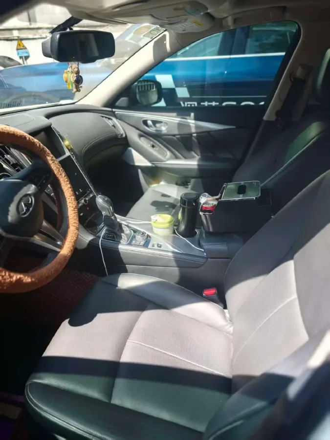 2018 Jeep Grand Commander 2.0T 265HP L4 9AT,autocango,china used car exporter,china ev exporter,chinese used car exporter,chinese used ev exporter