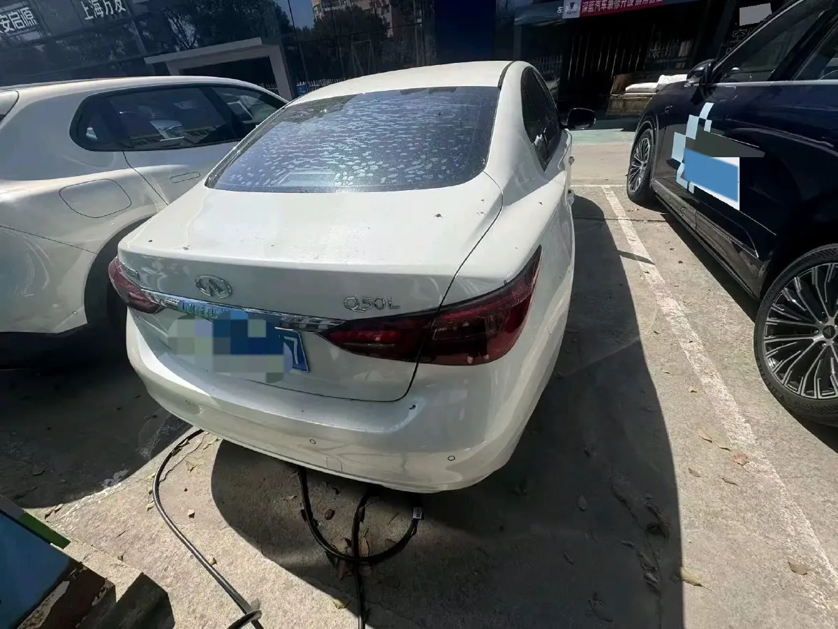 2018 Jeep Grand Commander 2.0T 265HP L4 9AT,autocango,china used car exporter,china ev exporter,chinese used car exporter,chinese used ev exporter