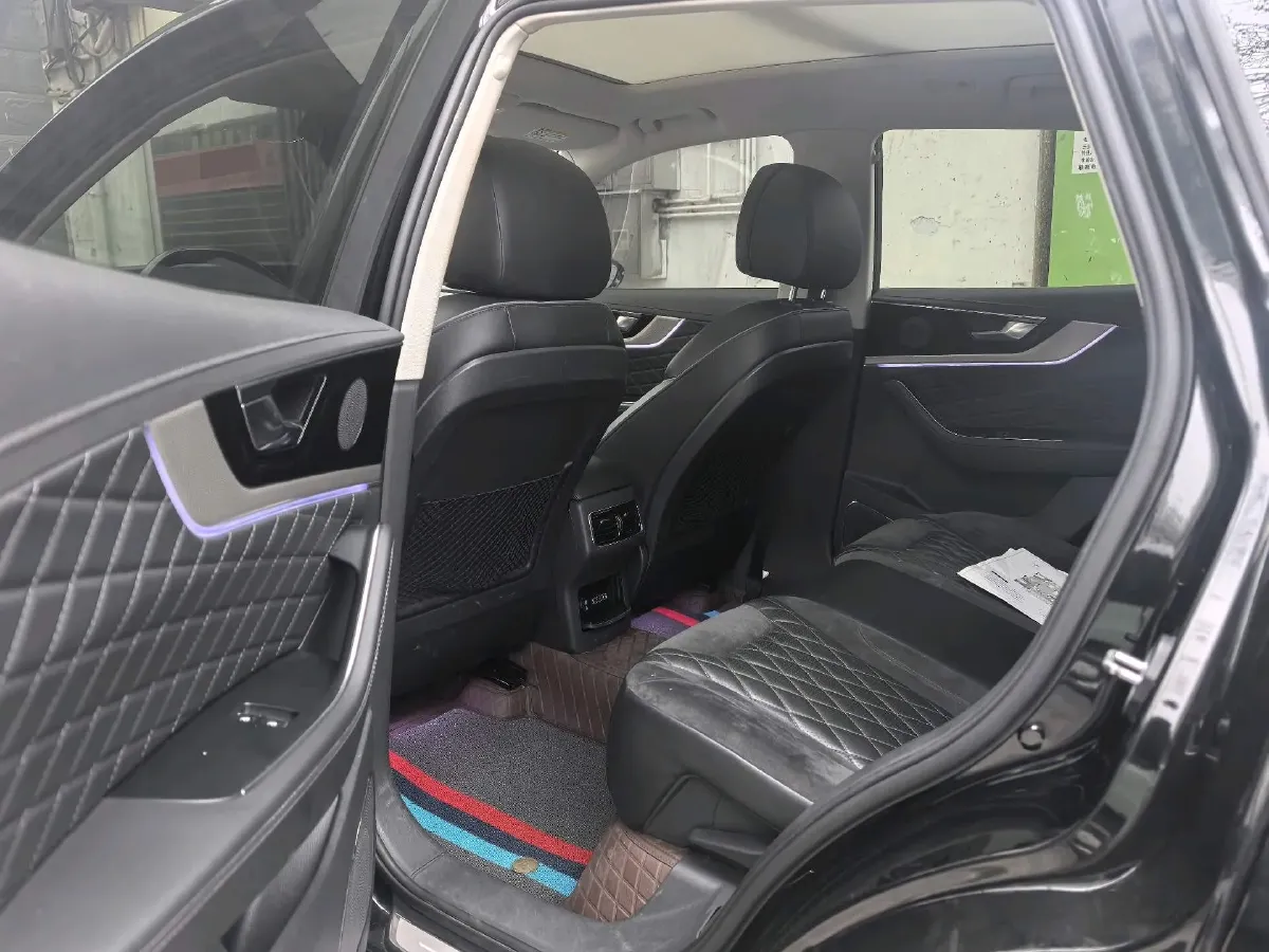 2019 HongQi HS5 2.0T 224HP L4 6AT,autocango,china used car exporter,china ev exporter,chinese used car exporter,chinese used ev exporter