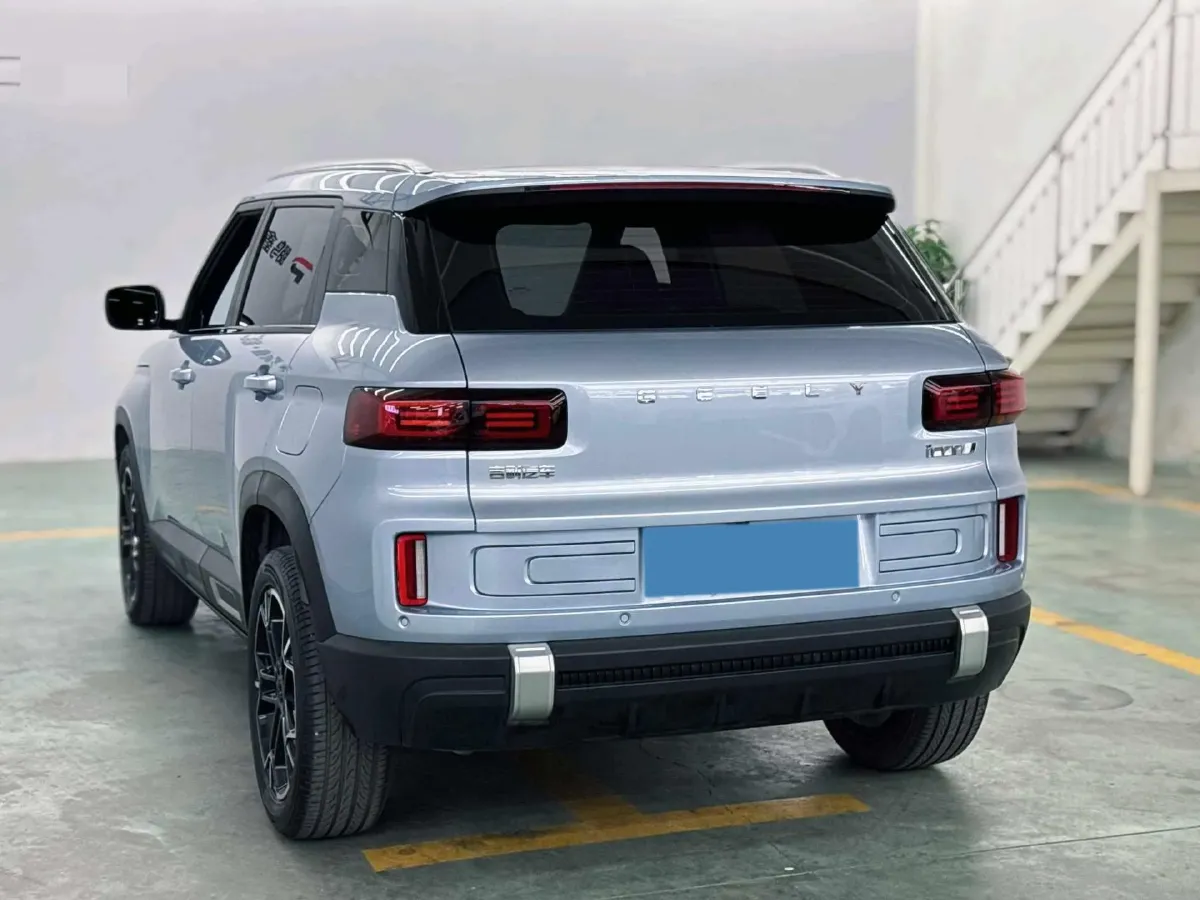 2023 Geely ICON 1.5T 181HP L4 7DCT,autocango,china used car exporter,china ev exporter,chinese used car exporter,chinese used ev exporter