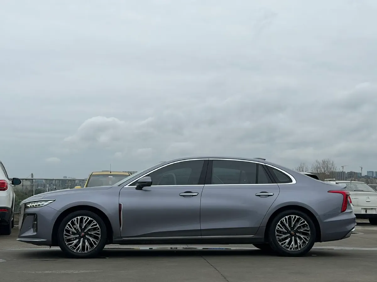 2023 HongQi H5 1.5T 169HP L4 E-CVT Hybrid,autocango,china used car exporter,china ev exporter,chinese used car exporter,chinese used ev exporter