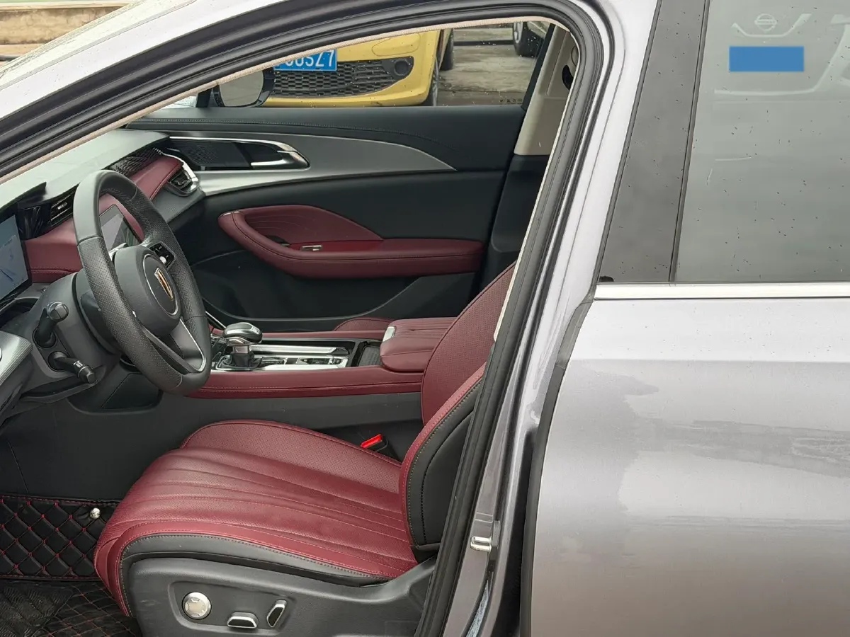 2023 HongQi H5 1.5T 169HP L4 E-CVT Hybrid,autocango,china used car exporter,china ev exporter,chinese used car exporter,chinese used ev exporter