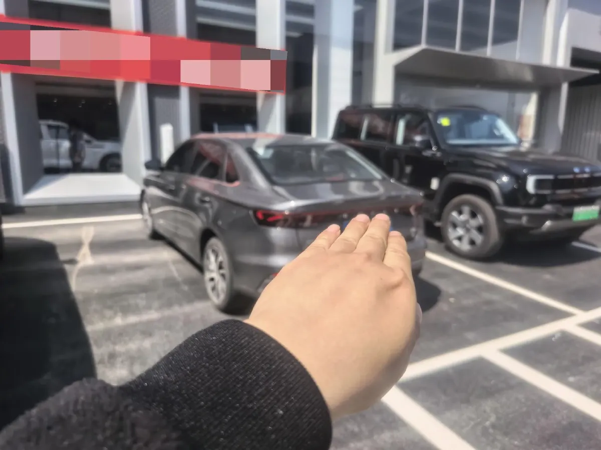 2022 Geely Emgrand 1.5L 114HP L4 CVT,autocango,china used car exporter,china ev exporter,chinese used car exporter,chinese used ev exporter