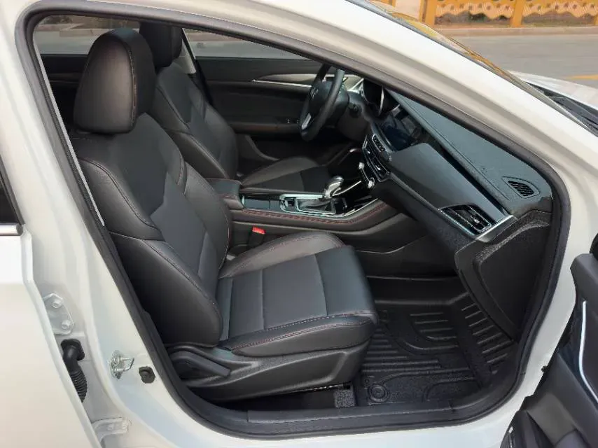 2019 ChangAn Eado 1.4T 158HP L4 7DCT,autocango,china used car exporter,china ev exporter,chinese used car exporter,chinese used ev exporter