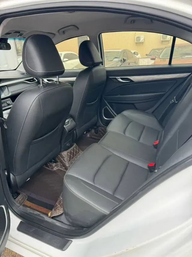 2019 Geely Emgrand 1.5L 109HP L4 5MT,autocango,china used car exporter,china ev exporter,chinese used car exporter,chinese used ev exporter