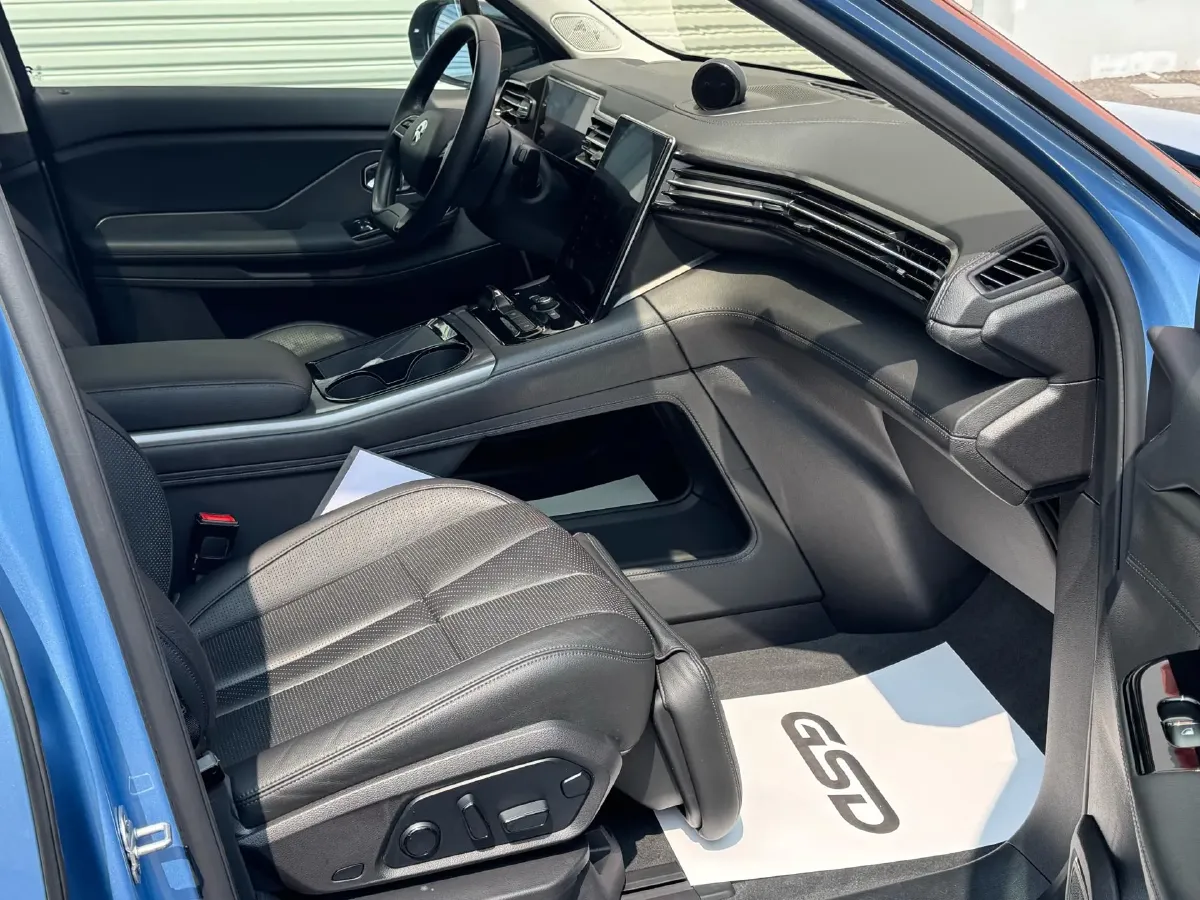 2018 NIO ES8 BEV 70KWH,autocango,china used car exporter,china ev exporter,chinese used car exporter,chinese used ev exporter