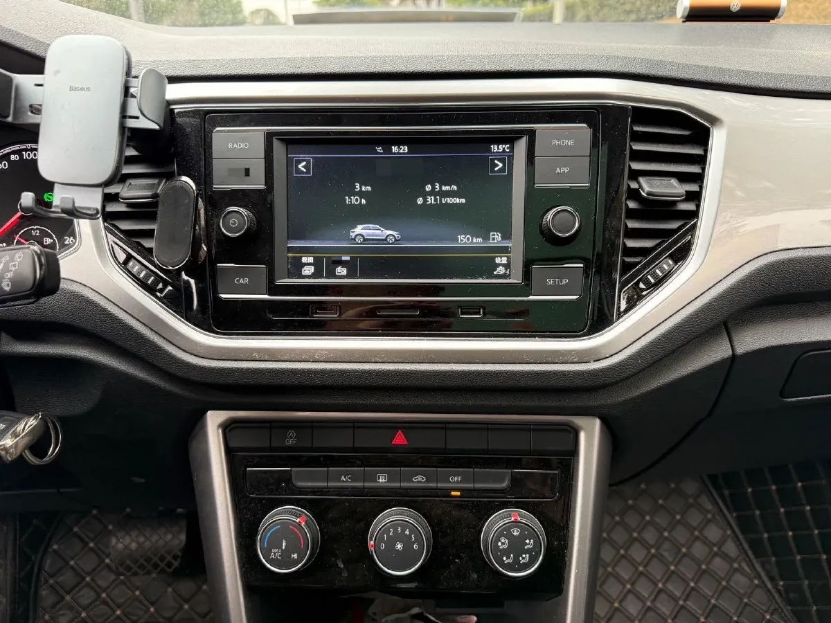 2020 Volkswagen T-Roc 1.4T 150HP L4 7DCT,autocango,china used car exporter,china ev exporter,chinese used car exporter,chinese used ev exporter