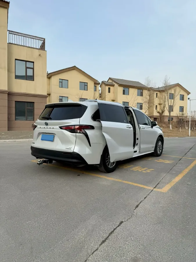 2021 Toyota Sienna 2.5L 192HP L4 E-CVT Hybrid,autocango,china used car exporter,china ev exporter,chinese used car exporter,chinese used ev exporter