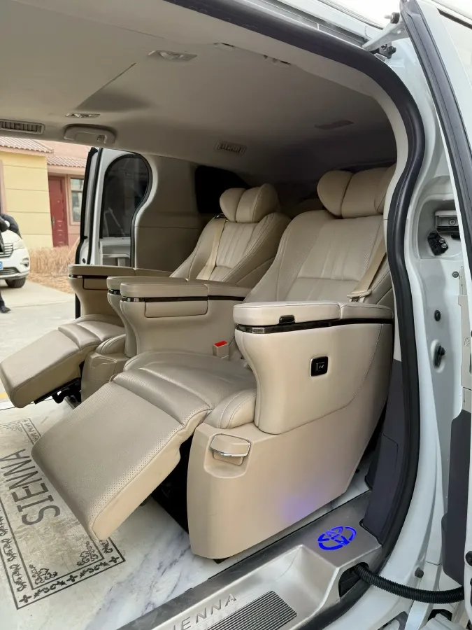 2021 Toyota Sienna 2.5L 192HP L4 E-CVT Hybrid,autocango,china used car exporter,china ev exporter,chinese used car exporter,chinese used ev exporter