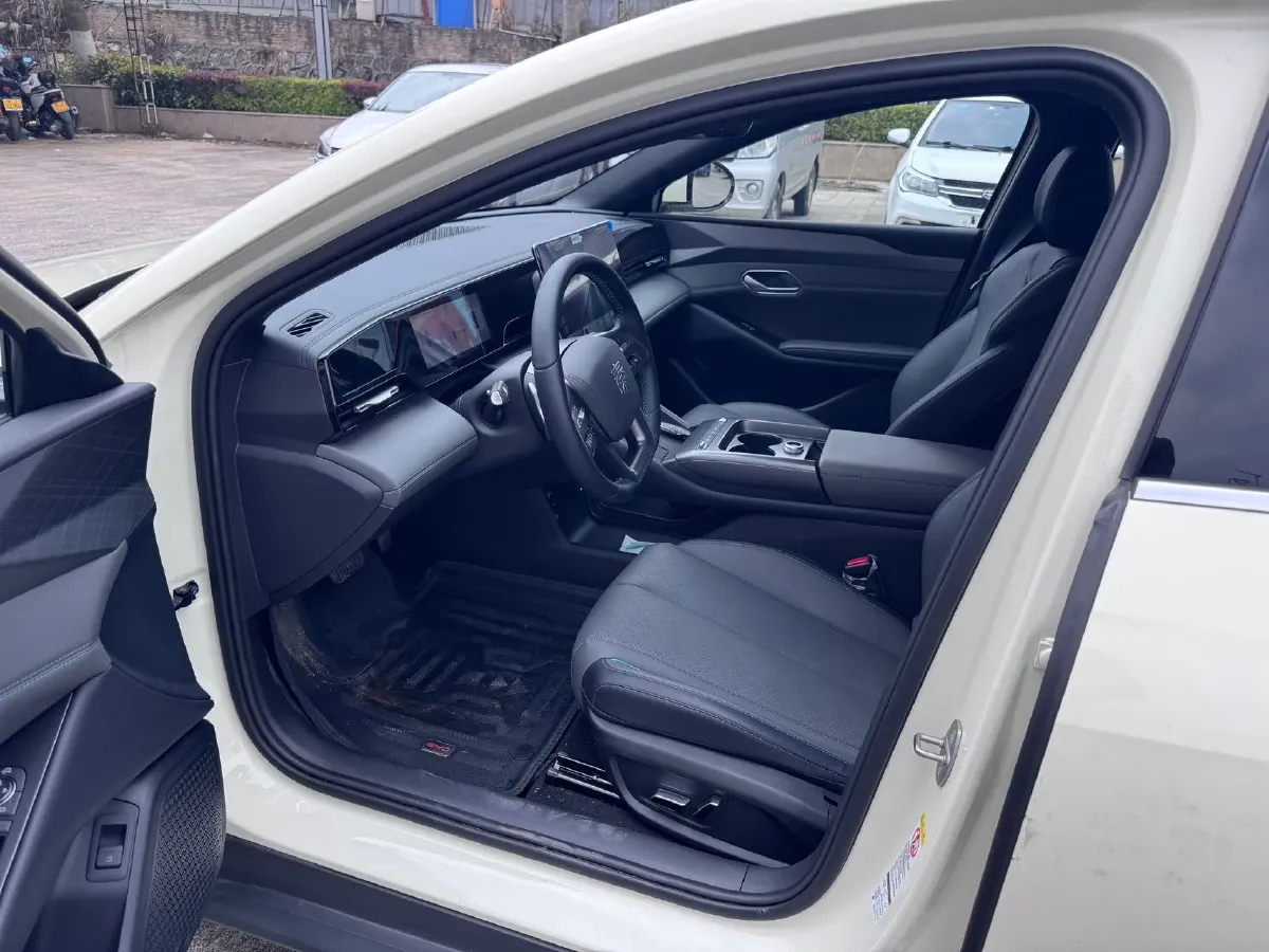 2025 BYD QinL BEV,autocango,china used car exporter,china ev exporter,chinese used car exporter,chinese used ev exporter