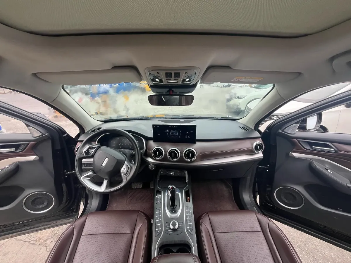 2021 WEY VV6 2.0T 227HP L4 7DCT,autocango,china used car exporter,china ev exporter,chinese used car exporter,chinese used ev exporter