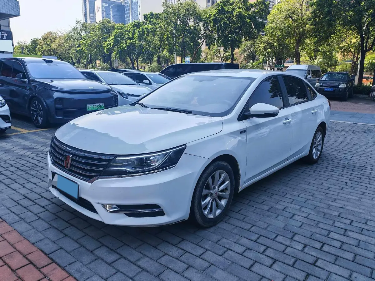 2018 Roewe i6 1.0T 125HP L3 7DCT,autocango,china used car exporter,china ev exporter,chinese used car exporter,chinese used ev exporter