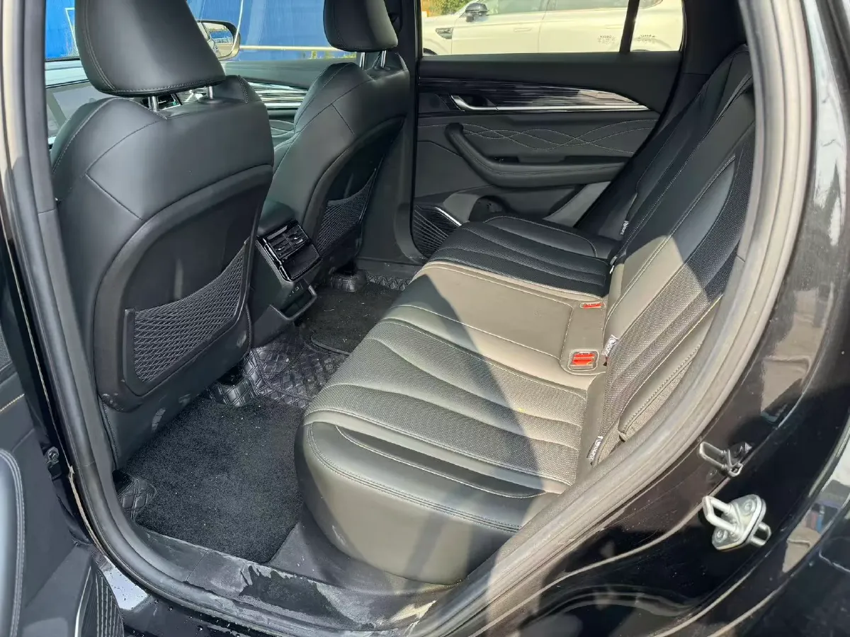 2024 Geely Monjaro 2.0T 218HP L4 7DCT,autocango,china used car exporter,china ev exporter,chinese used car exporter,chinese used ev exporter