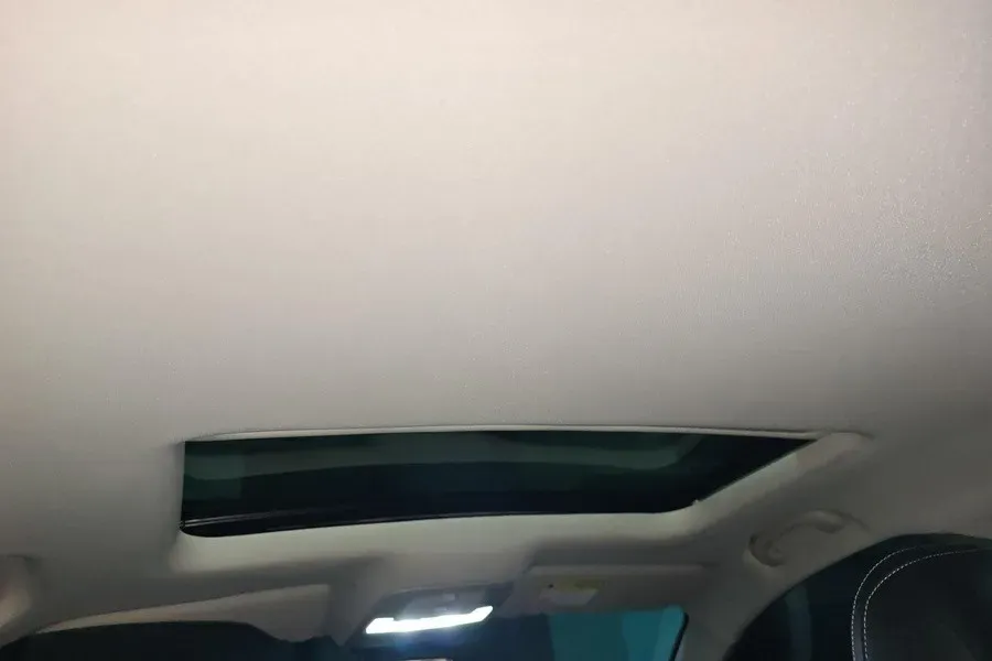 2020 Roewe i5 1.5L 120HP L4 CVT,autocango,china used car exporter,china ev exporter,chinese used car exporter,chinese used ev exporter