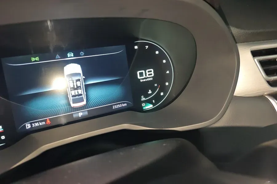 2020 Roewe i5 1.5L 120HP L4 CVT,autocango,china used car exporter,china ev exporter,chinese used car exporter,chinese used ev exporter