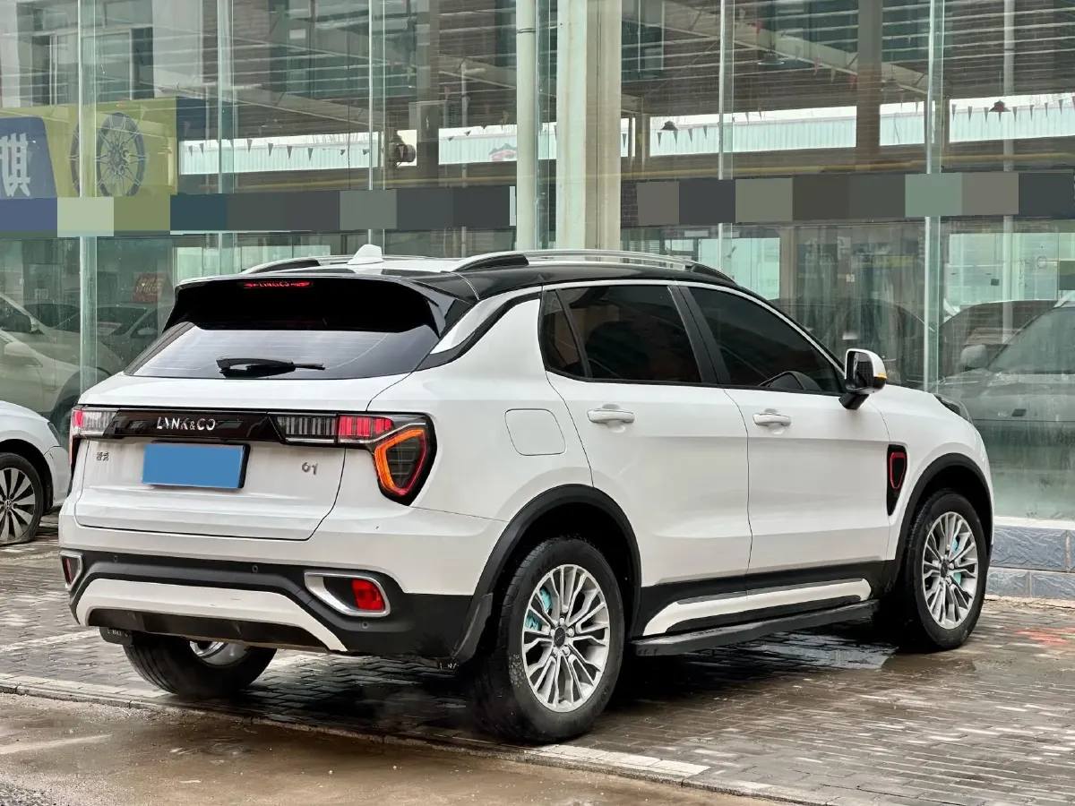 2017 Zotye SR9 2.0T 190HP L4 6DCT,autocango,china used car exporter,china ev exporter,chinese used car exporter,chinese used ev exporter