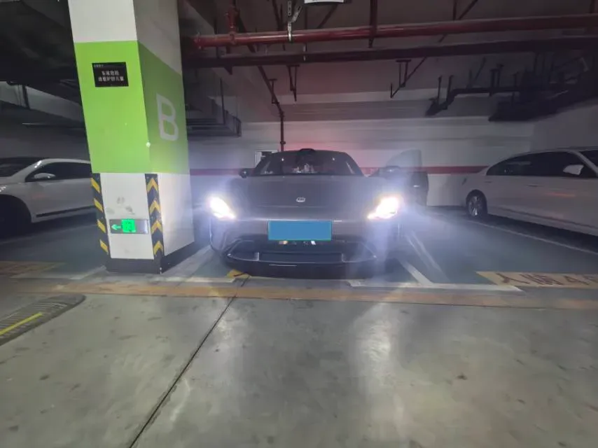 2024 MI SU7 BEV 101KWH,autocango,china used car exporter,china ev exporter,chinese used car exporter,chinese used ev exporter