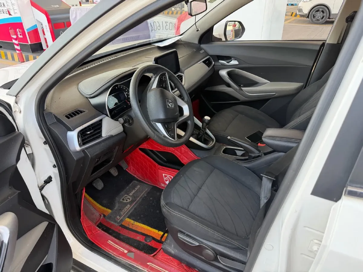 2019 WuLing HongGuang 1.5L 99HP L4 6MT,autocango,china used car exporter,china ev exporter,chinese used car exporter,chinese used ev exporter