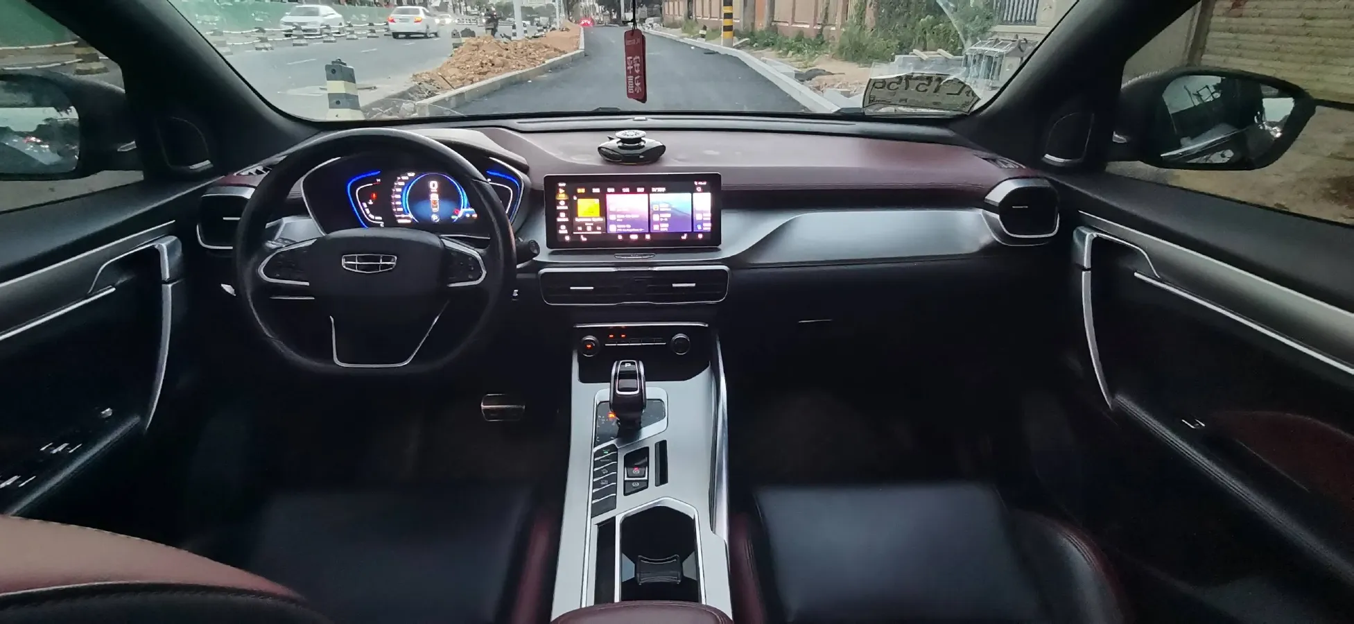 2020 Geely Coolray 1.5T 177HP L3 7DCT,autocango,china used car exporter,china ev exporter,chinese used car exporter,chinese used ev exporter