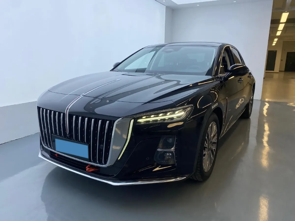 2023 HongQi H5 2.0T 224HP L4 8AT,autocango,china used car exporter,china ev exporter,chinese used car exporter,chinese used ev exporter
