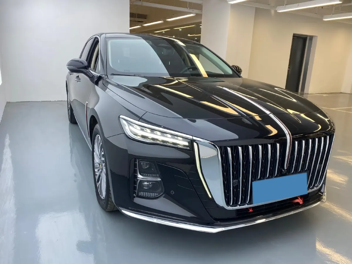 2023 HongQi H5 2.0T 224HP L4 8AT,autocango,china used car exporter,china ev exporter,chinese used car exporter,chinese used ev exporter