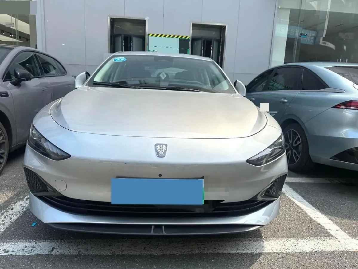 2023 Roewe D7 1.5L 112HP L4 1DHT PHEV 21.4KWH,autocango,china used car exporter,china ev exporter,chinese used car exporter,chinese used ev exporter