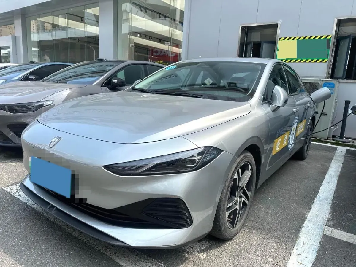 2023 Roewe D7 1.5L 112HP L4 1DHT PHEV 21.4KWH,autocango,china used car exporter,china ev exporter,chinese used car exporter,chinese used ev exporter