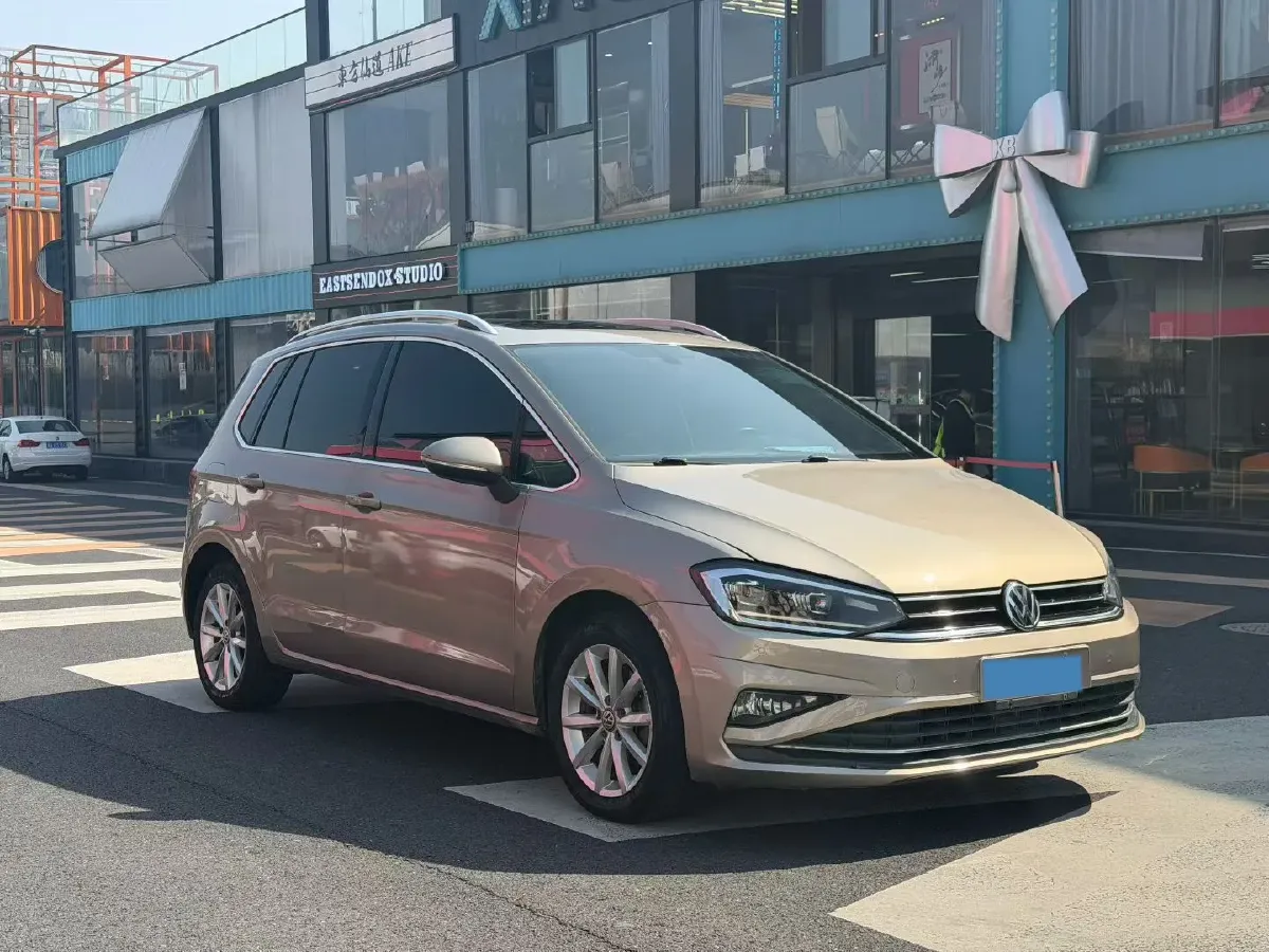 2020 Volkswagen Golf Sportsvan 1.4T 150HP L4 7DCT,autocango,china used car exporter,china ev exporter,chinese used car exporter,chinese used ev exporter