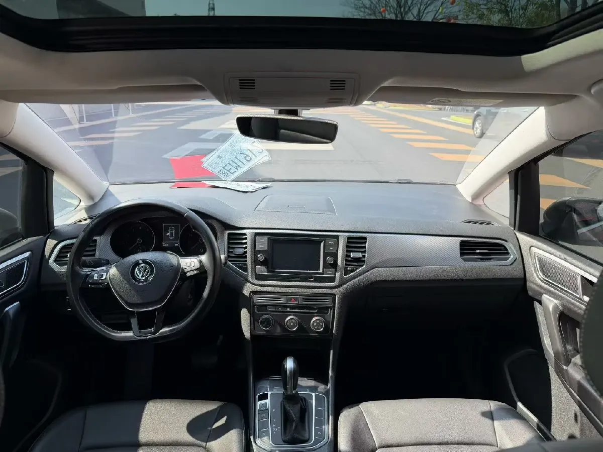 2020 Volkswagen Golf Sportsvan 1.4T 150HP L4 7DCT,autocango,china used car exporter,china ev exporter,chinese used car exporter,chinese used ev exporter