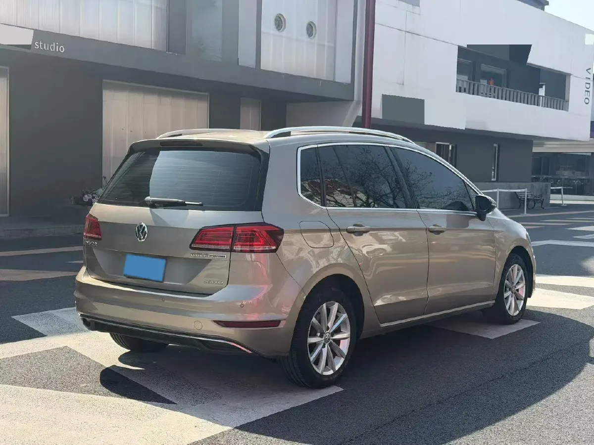 2020 Volkswagen Golf Sportsvan 1.4T 150HP L4 7DCT,autocango,china used car exporter,china ev exporter,chinese used car exporter,chinese used ev exporter