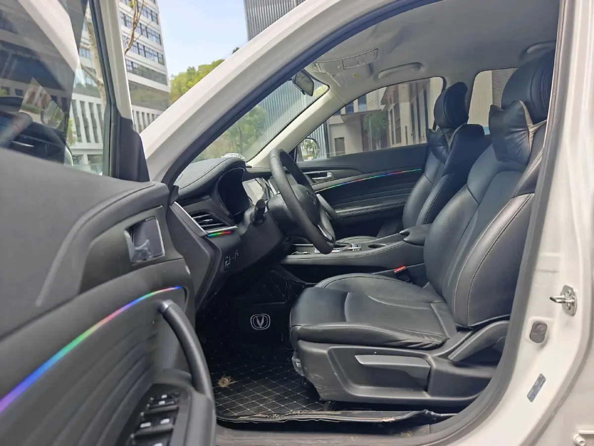 2021 ChangAn CS35 Plus 1.6L 128HP L4 CVT,autocango,china used car exporter,china ev exporter,chinese used car exporter,chinese used ev exporter