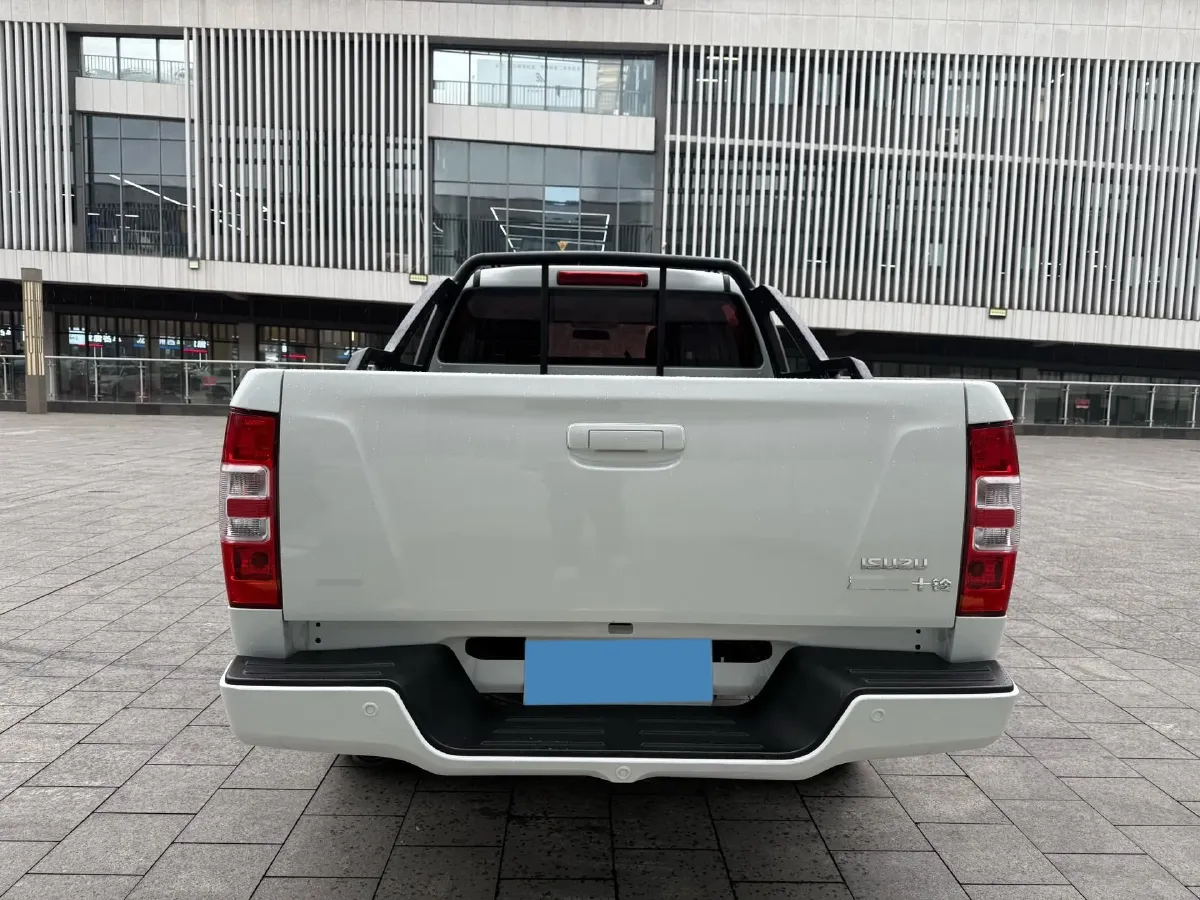 2018 Isuzu RE-MAX Jim 2.8T 116HP L4 5MT,autocango,china used car exporter,china ev exporter,chinese used car exporter,chinese used ev exporter