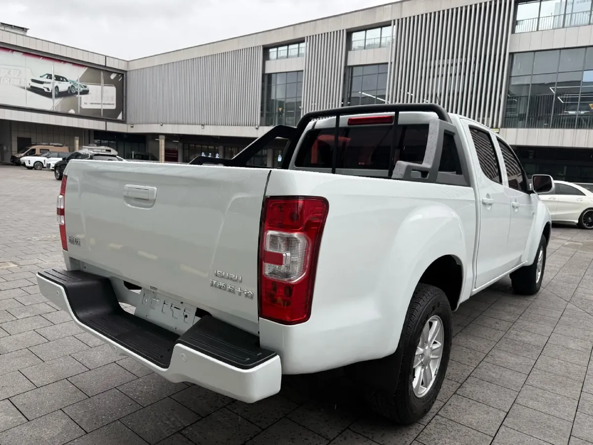 2018 Isuzu RE-MAX Jim 2.8T 116HP L4 5MT,autocango,china used car exporter,china ev exporter,chinese used car exporter,chinese used ev exporter