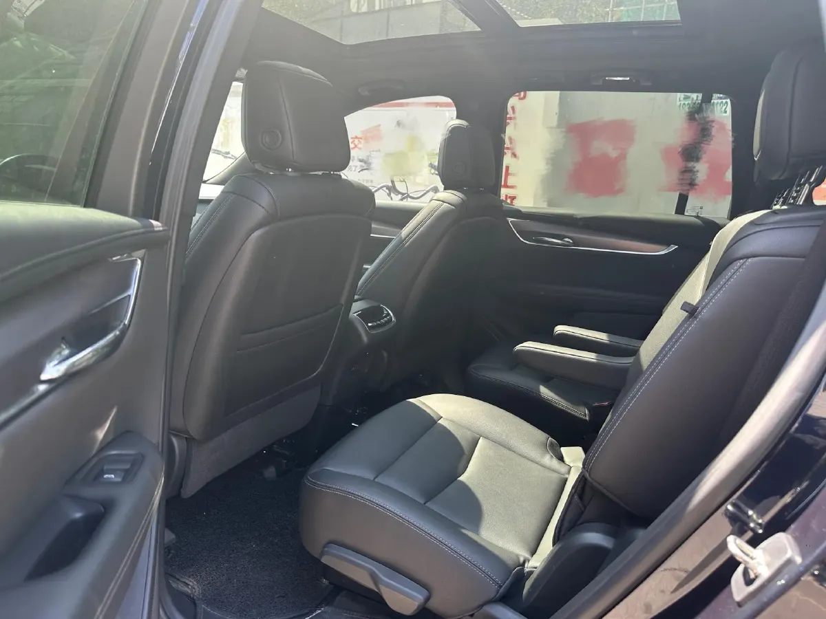 2021 Cadillac XT6 2.0T 237HP L4 9AT,autocango,china used car exporter,china ev exporter,chinese used car exporter,chinese used ev exporter