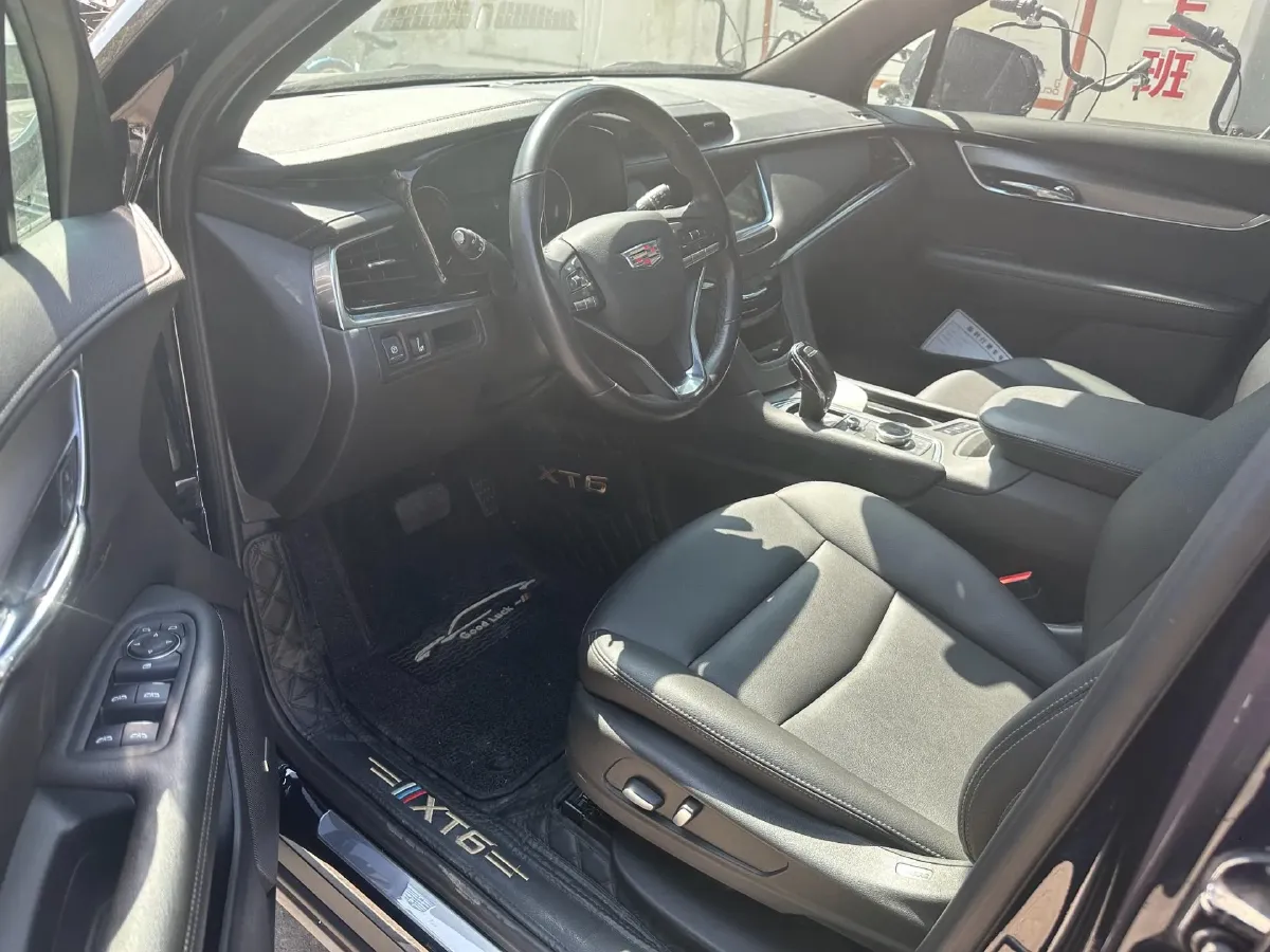 2021 Cadillac XT6 2.0T 237HP L4 9AT,autocango,china used car exporter,china ev exporter,chinese used car exporter,chinese used ev exporter