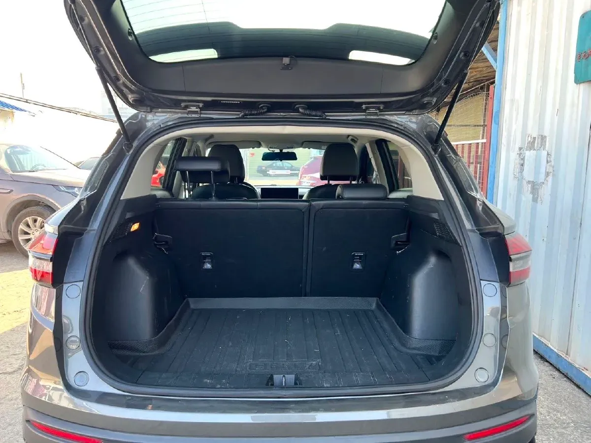 2023 Geely Coolray 1.5T 181HP L4 7DCT,autocango,china used car exporter,china ev exporter,chinese used car exporter,chinese used ev exporter