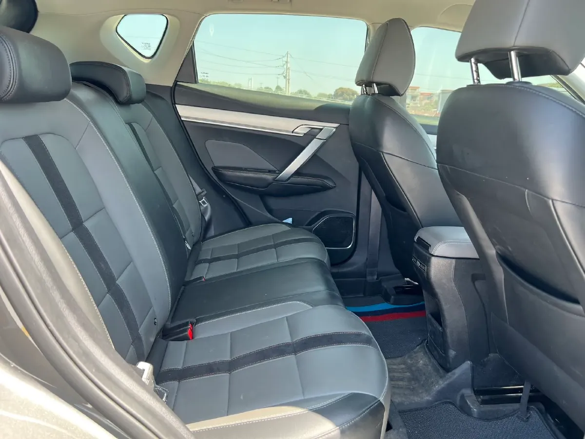 2023 Geely Coolray 1.5T 181HP L4 7DCT,autocango,china used car exporter,china ev exporter,chinese used car exporter,chinese used ev exporter