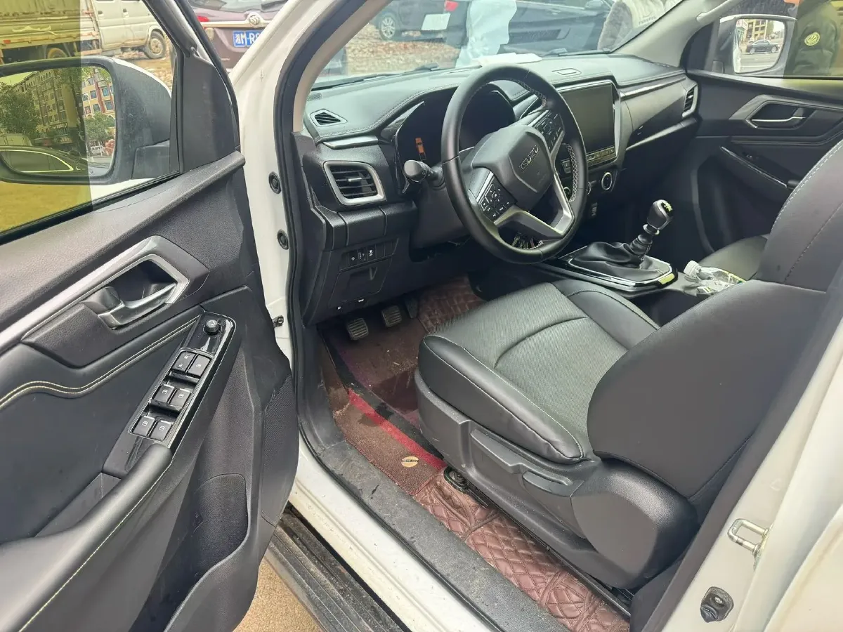 2023 Isuzu LingTuo 2.5T 150HP L4 6MT,autocango,china used car exporter,china ev exporter,chinese used car exporter,chinese used ev exporter