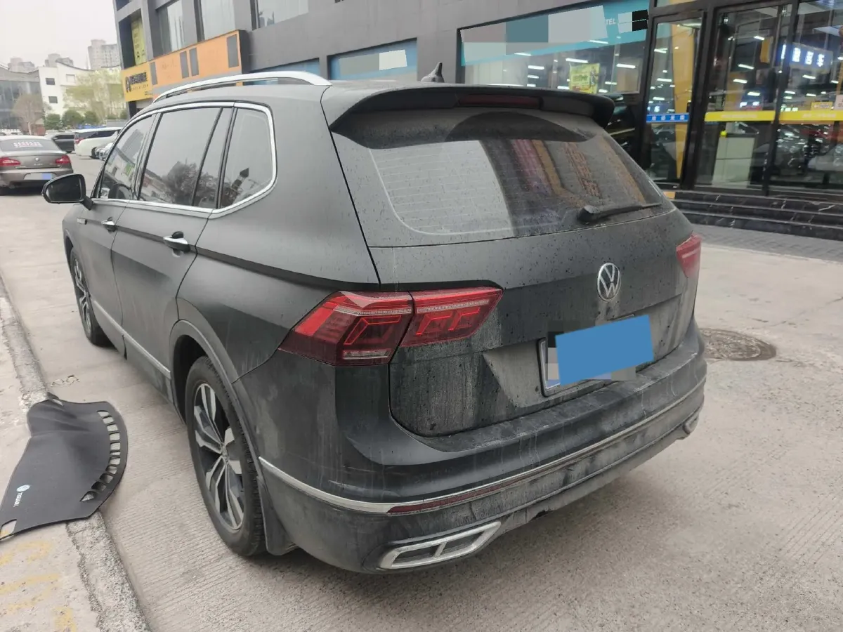 2024 Volkswagen Tiguan L 2.0T 186HP L4 7DCT,autocango,china used car exporter,china ev exporter,chinese used car exporter,chinese used ev exporter